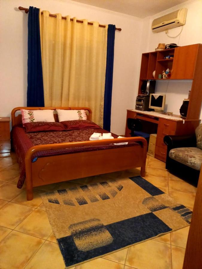 ManthoGuestHouse Gjirokastër Extérieur photo