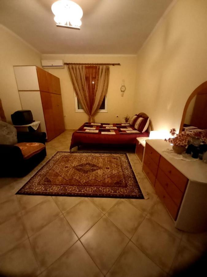 ManthoGuestHouse Gjirokastër Extérieur photo